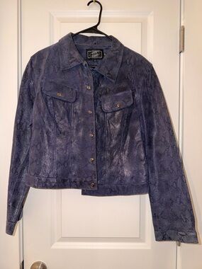 Steve Madden Blue Snake-Print Cropped Jean Jacket